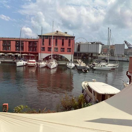 Ferienwohnung Le Finestre Sull'Acquario Genua Exterior foto