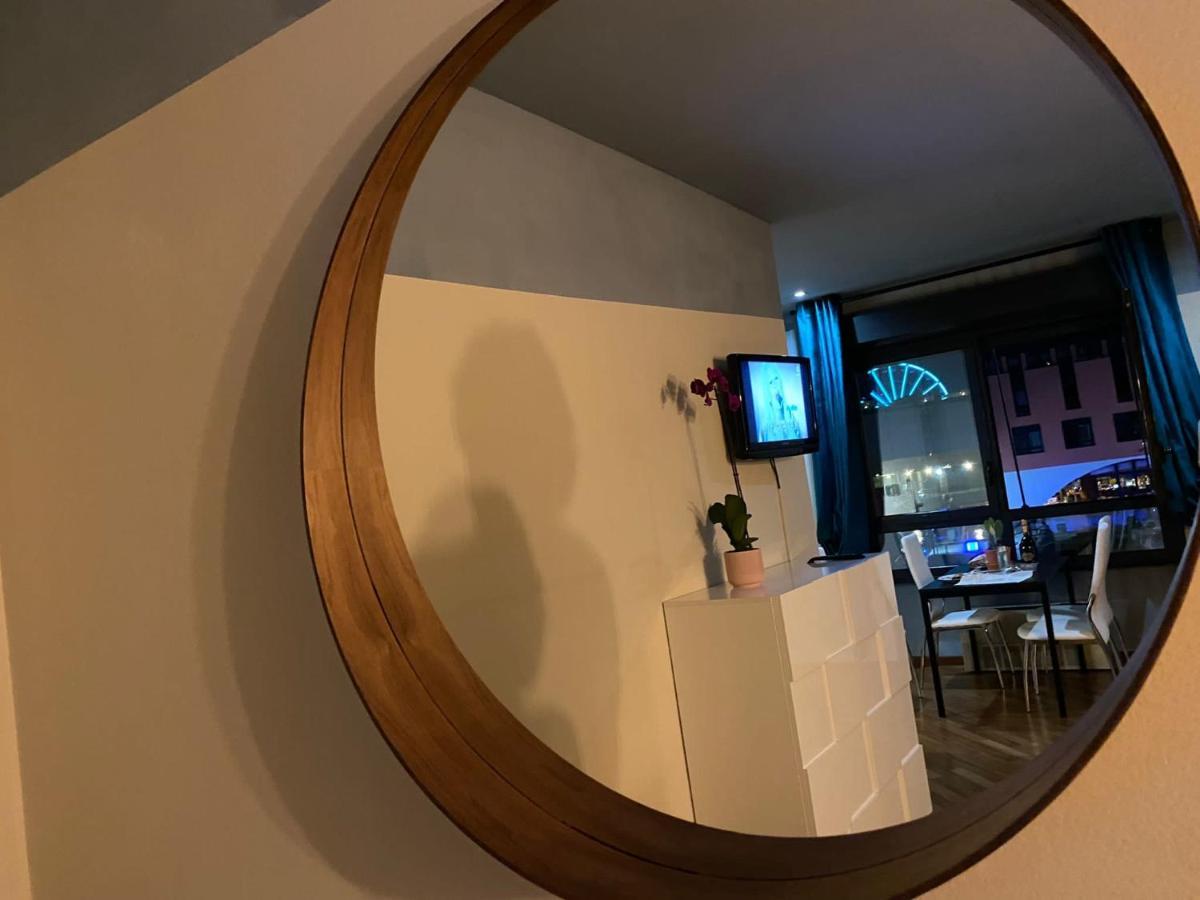 Ferienwohnung Le Finestre Sull'Acquario Genua Exterior foto